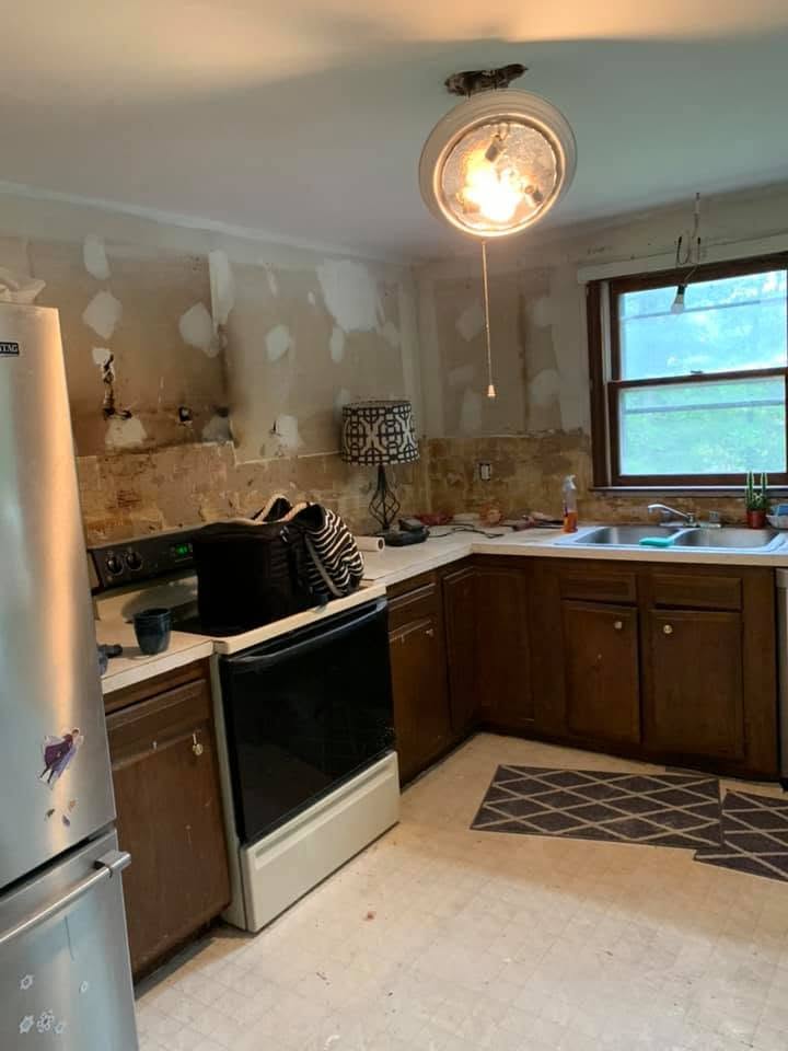 Kitchen before remodel